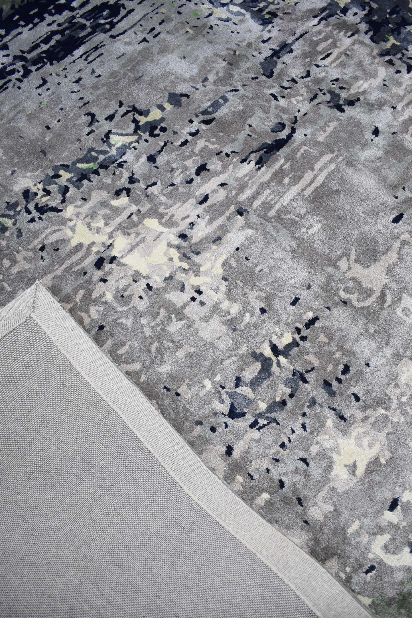 Verdura Noire Rug